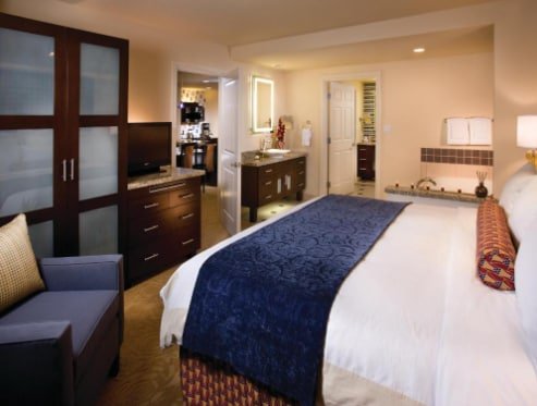 Grand 2 Bedroom Villa gallery image 5