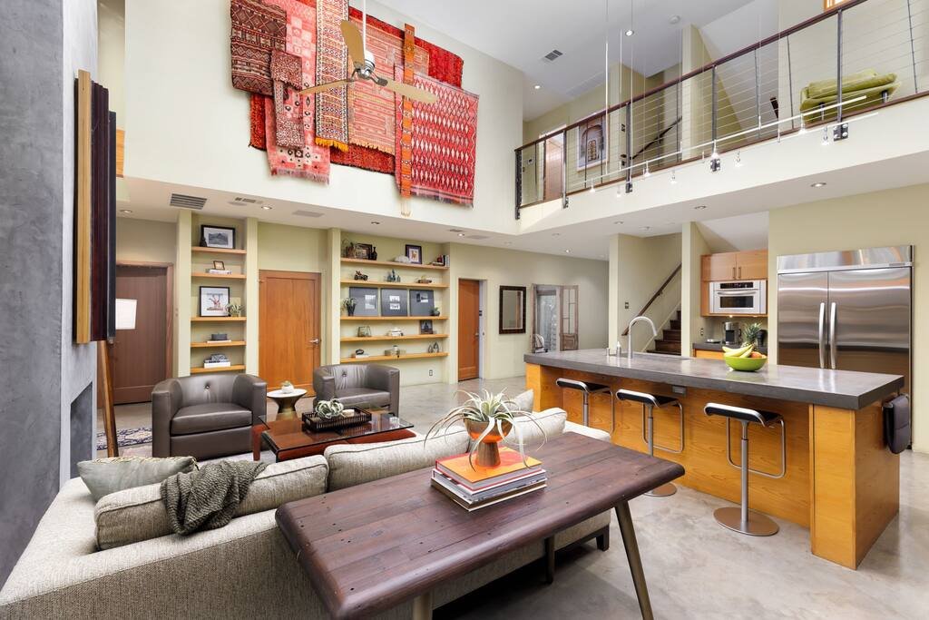 Zilker Paradise Found (Pool and City Skyline View) gallery image 5