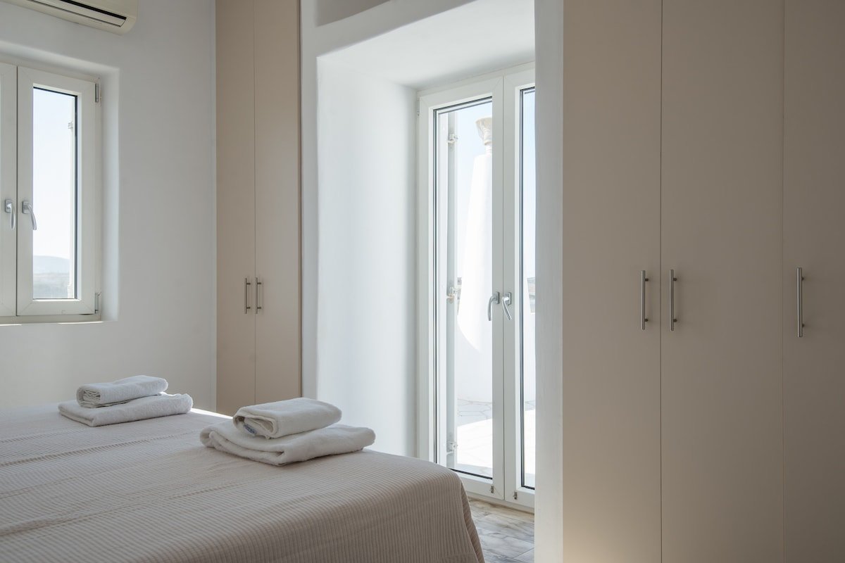 White Sand Paros Villa Smile gallery image 4