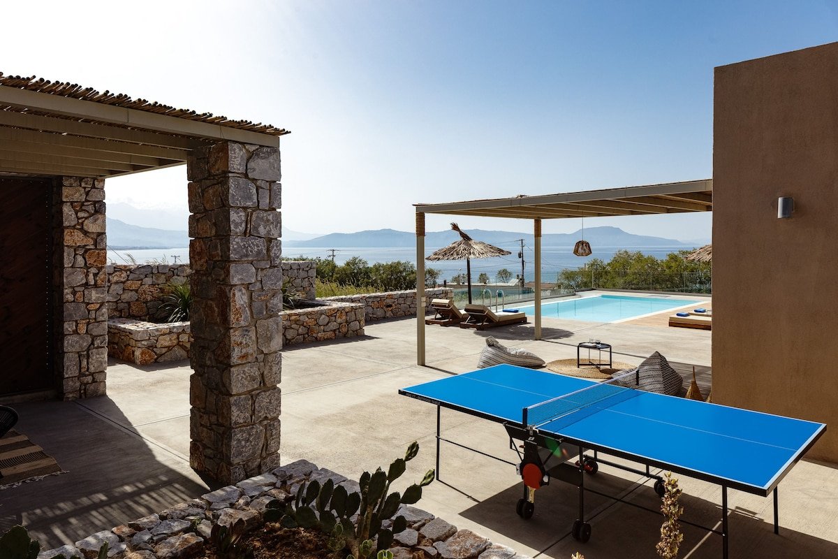 Sunset & sea views, 200m from the beach, ping pong gallery image 4