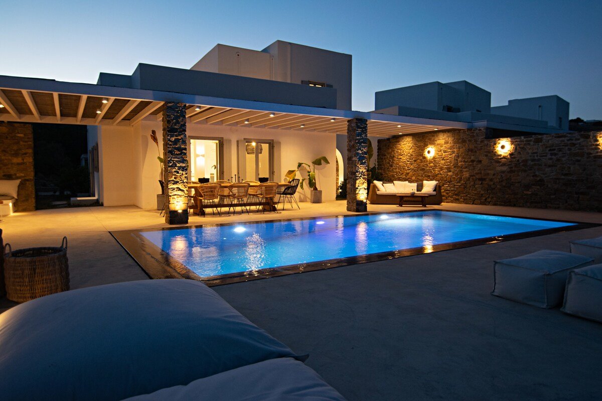 Sirocco pool villa in Antiparos gallery image 2