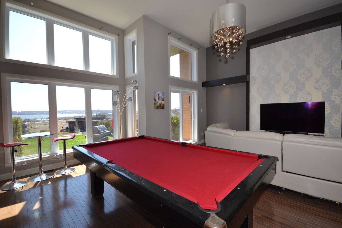 Maison de ville chaleureuse avec vue sur le fleuve gallery image 3