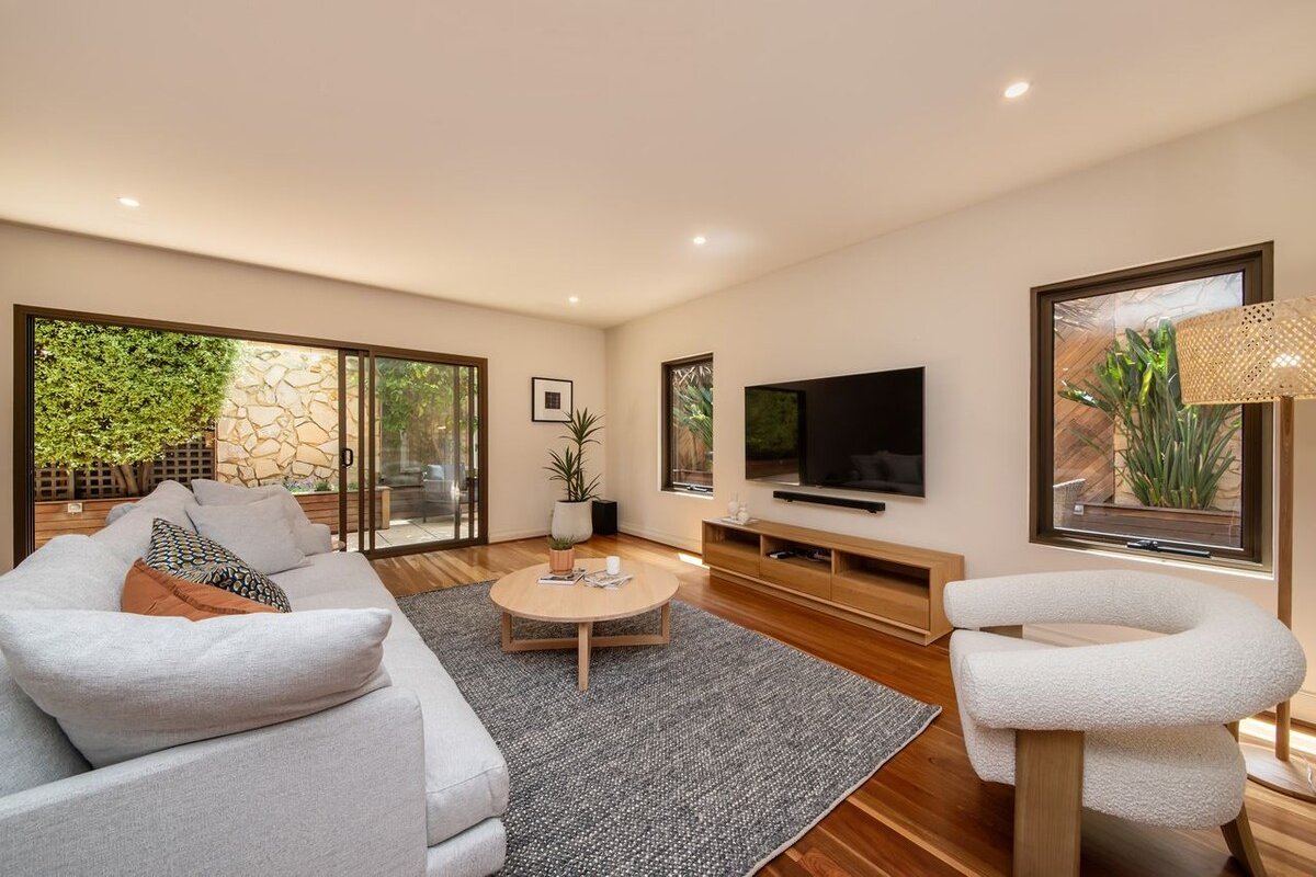 Esplanade Escape to the Brighton Beach Boxes gallery image 3