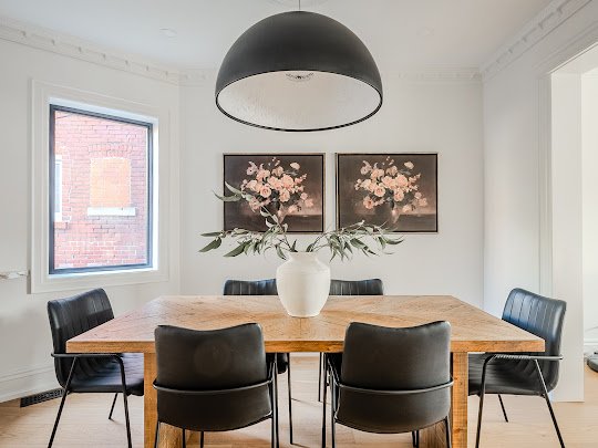 Sophistication & Style 4BDRM/4BTH/Pet Friendly/WFH