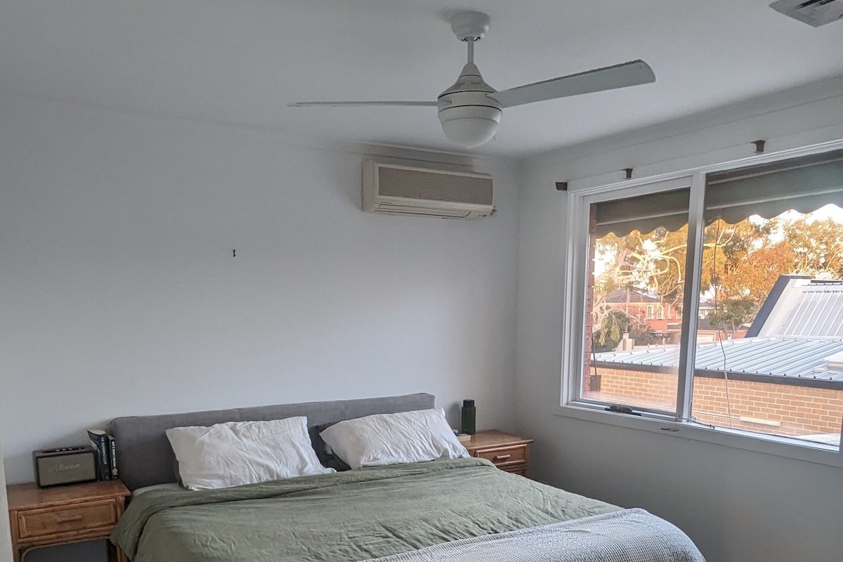 Cheeky 2 bedder with home office and outdoor area gallery image 4