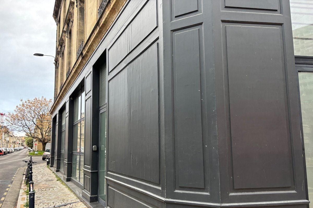 Espace luxueux 230m2 6ch parking sécurisés offerts gallery image 3