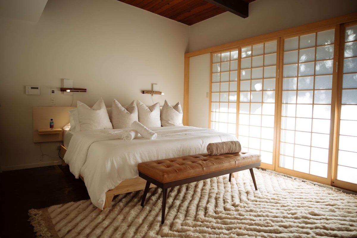 Luxury Villa with Private Pool & Hot Tub gallery image 4