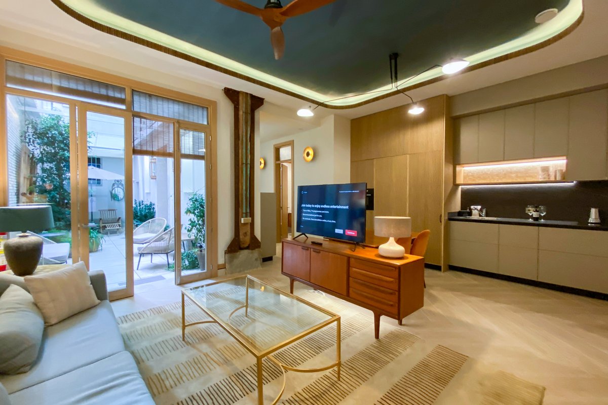 Unique apartment with patio by Justicia