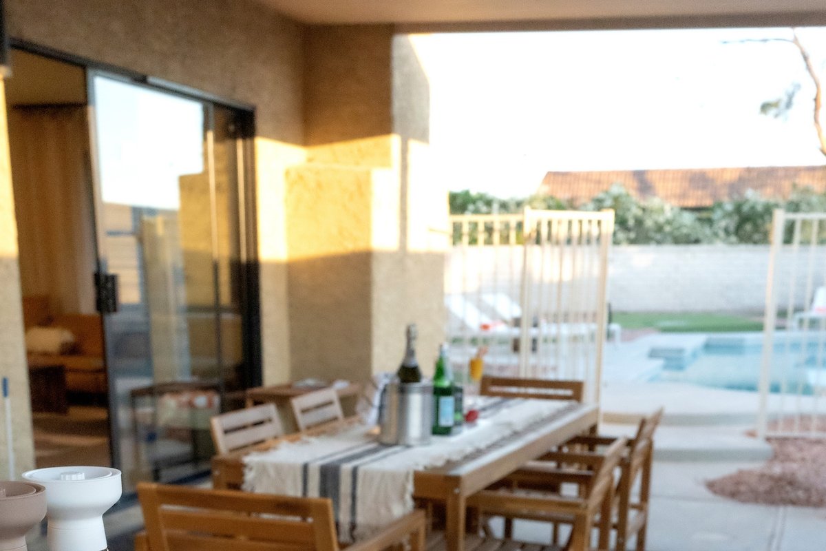 6 BR Remodeled House, Pool/Jacuzzi & Mini golf. gallery image 5