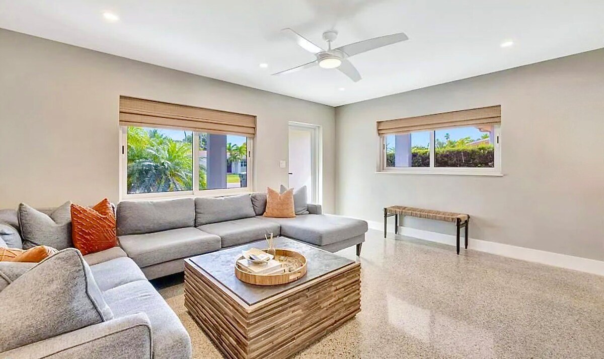 House of Paradise w/pool gallery image 3