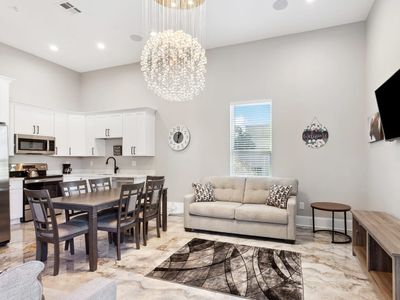 Luxury Mini Mansion: Near French Quarter