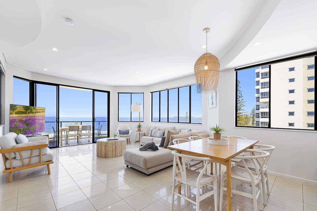 Stunning Penthouse with Private Rooftop gallery image 4