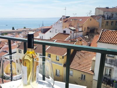 Alfama Stunning River/City Views-AC-2Bedrs+2Baths