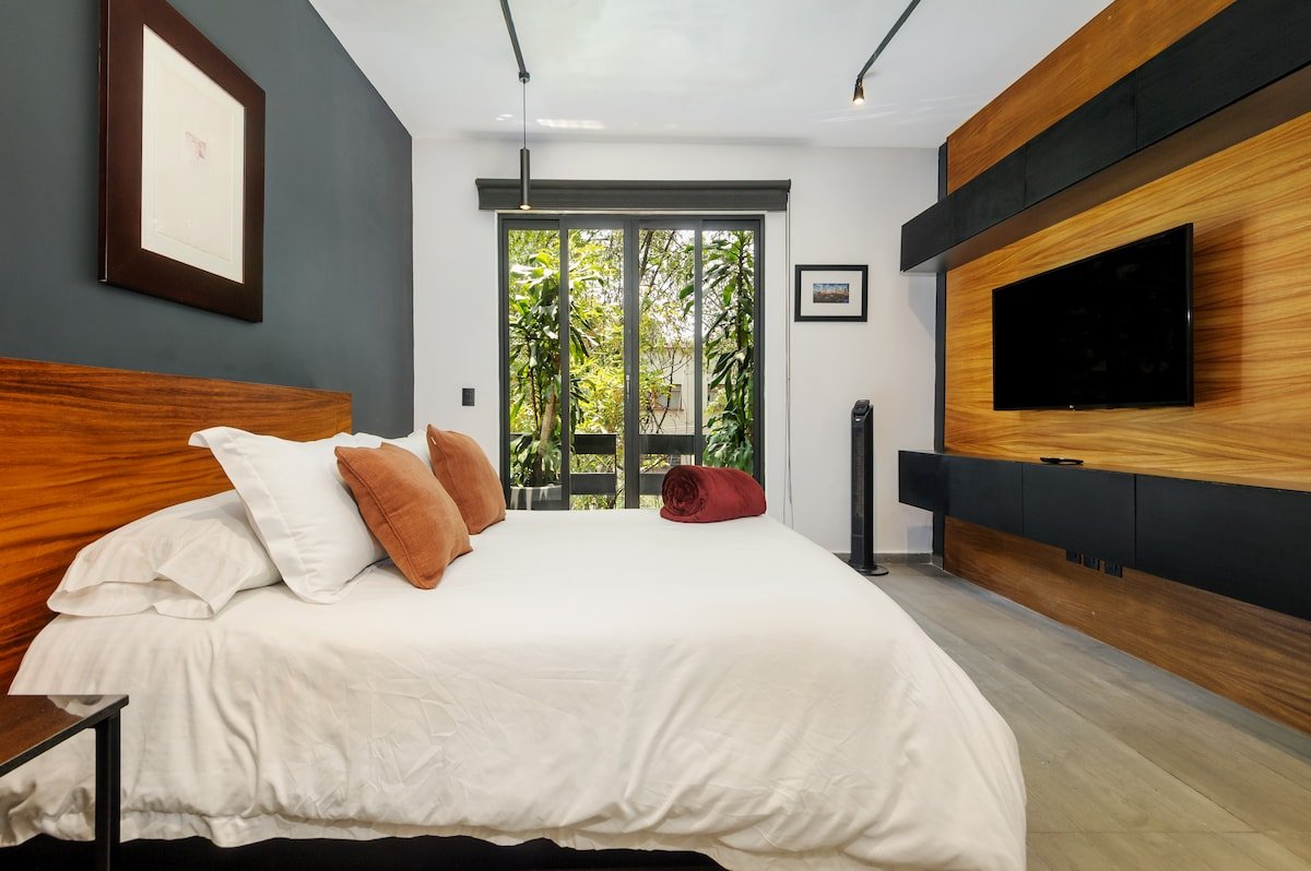 luxurious and new apartment in the heart of Roma. gallery image 3