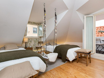 Apartment • Downtown Lisbon • 3 Bedrooms • Balcony