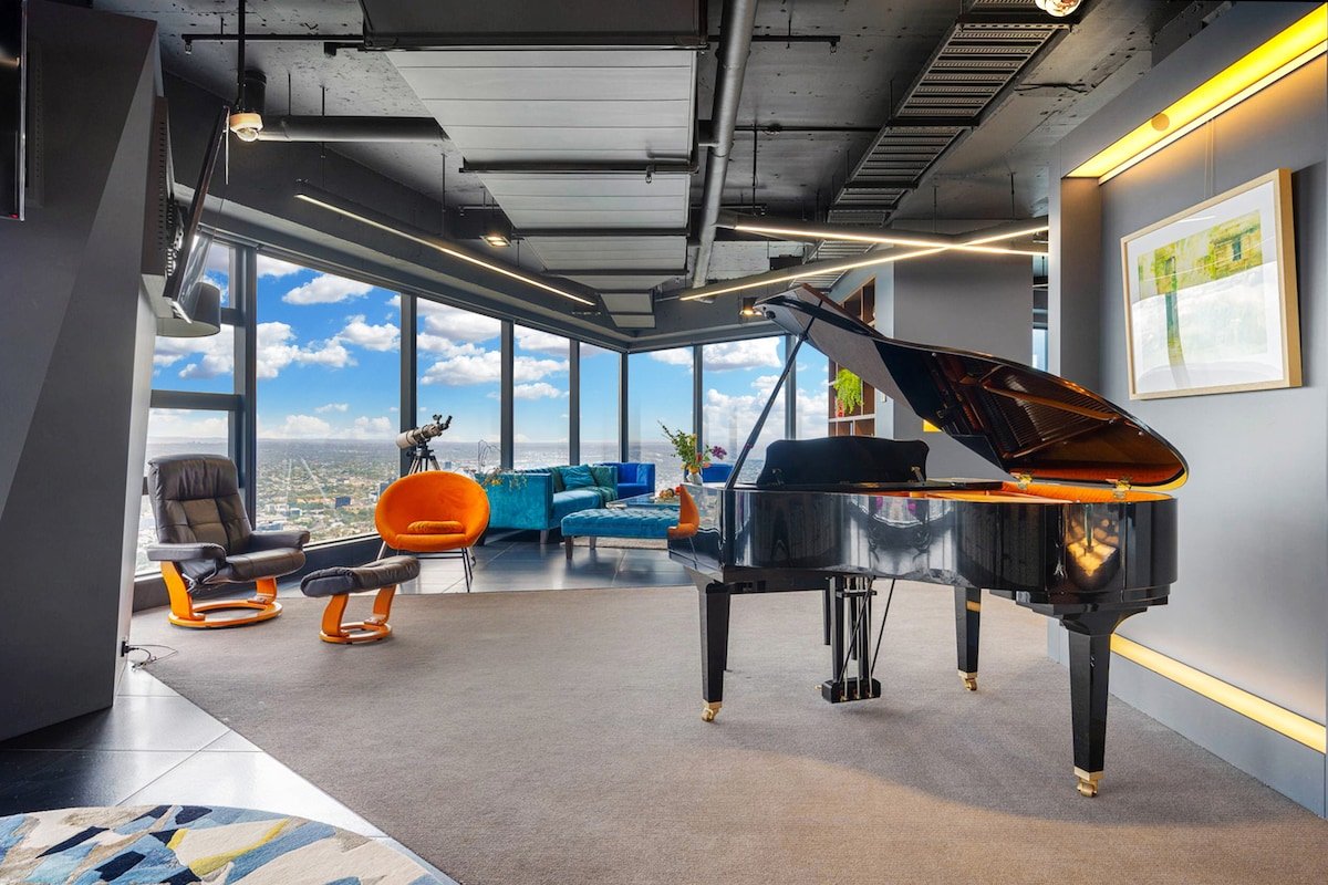 Lux List | Luxury PH @ Eureka 87 | 360° Views gallery image 4