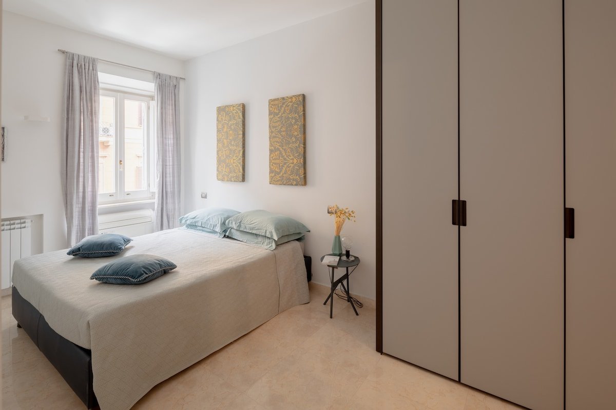 Modern and Top Designed Apartment-S.Maria Maggiore gallery image 3