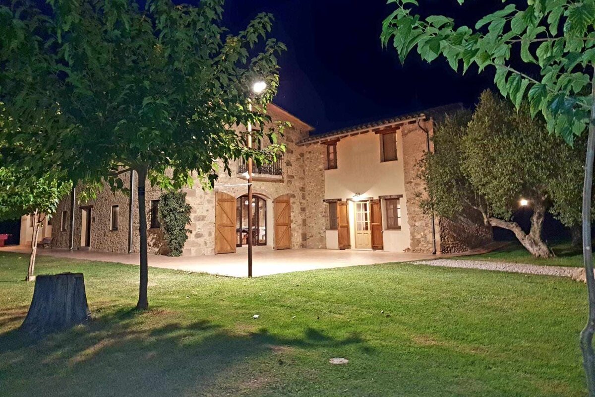 Masía restaurada con piscina privada-28 pax gallery image 5