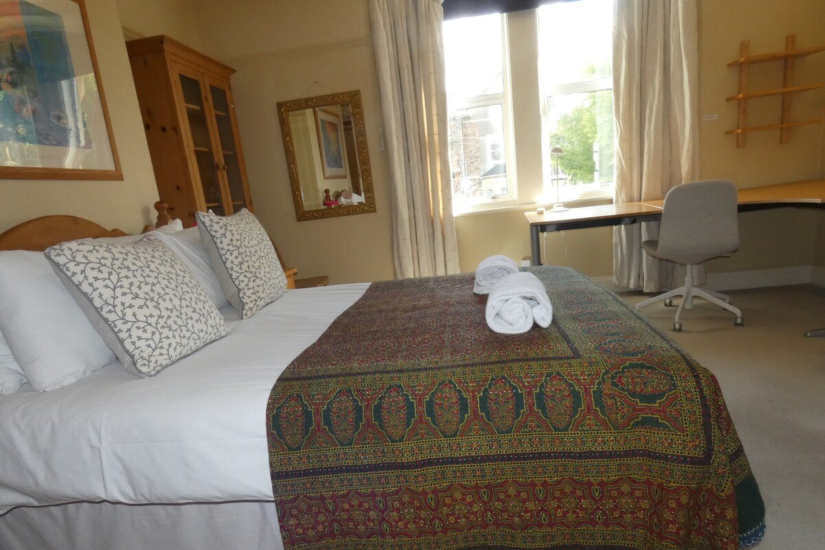 Quiet, spacious period house gallery image 3