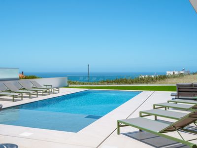 Casa Caracol, with a panoramic ocean view
