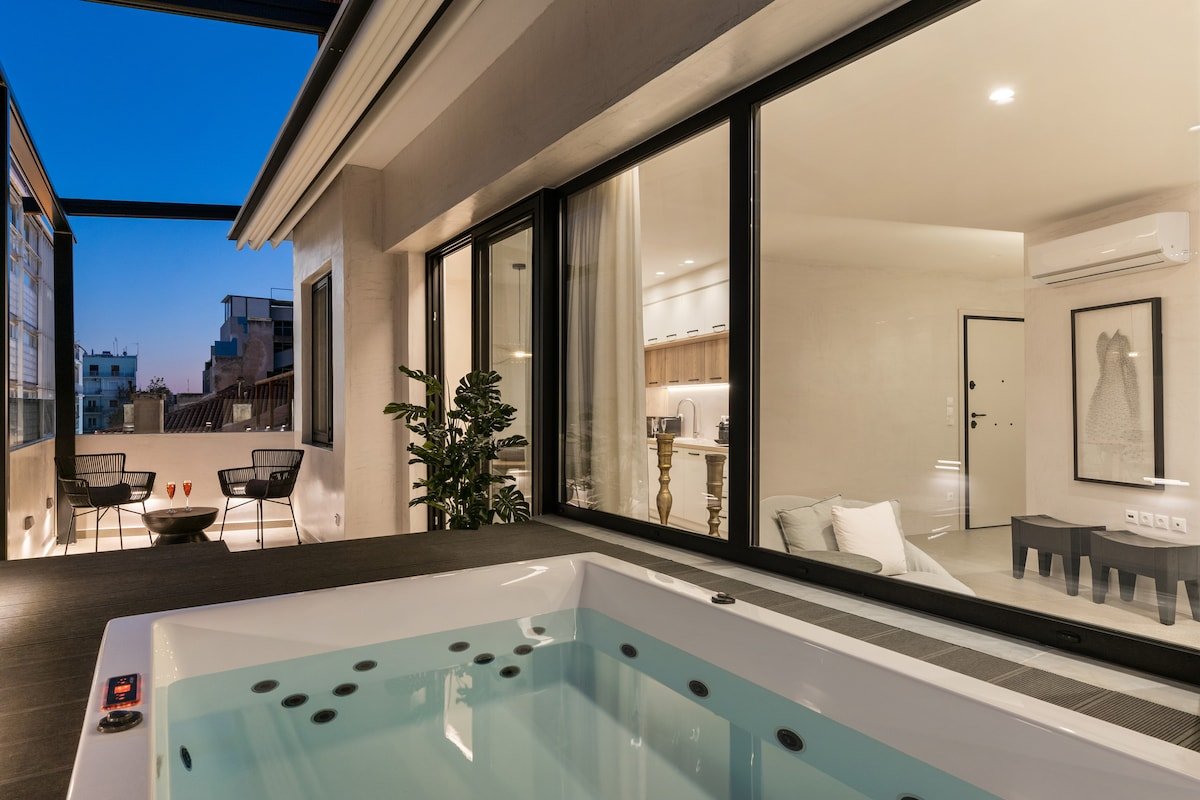 Syntagma residence with private heated jacuzzi gallery image 2