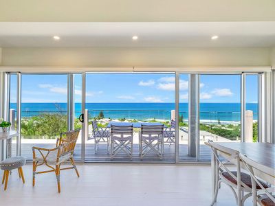 Prestigious Home with Breathtaking Views, Pool