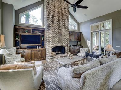 4th Row beach home with screened porch & pool