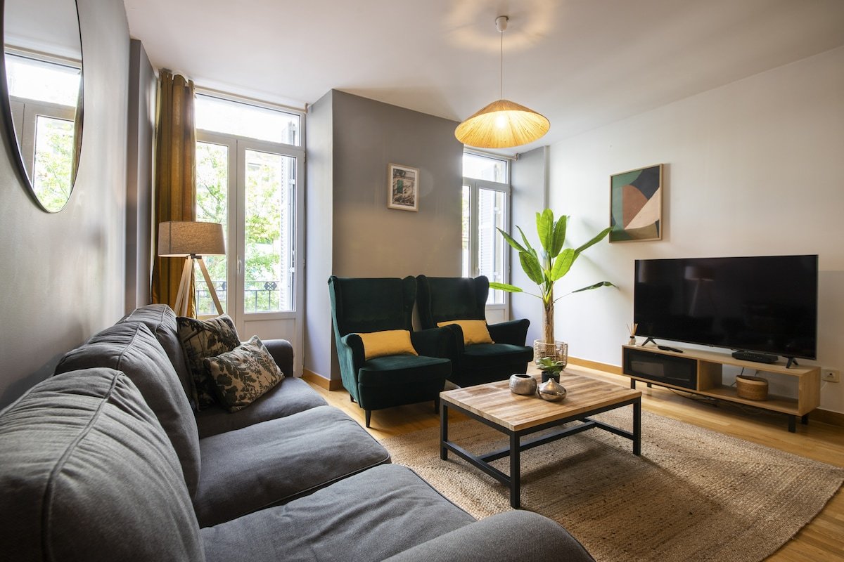 Legazpi – Piso amplio y estiloso en el corazón de la ciudad gallery image 3