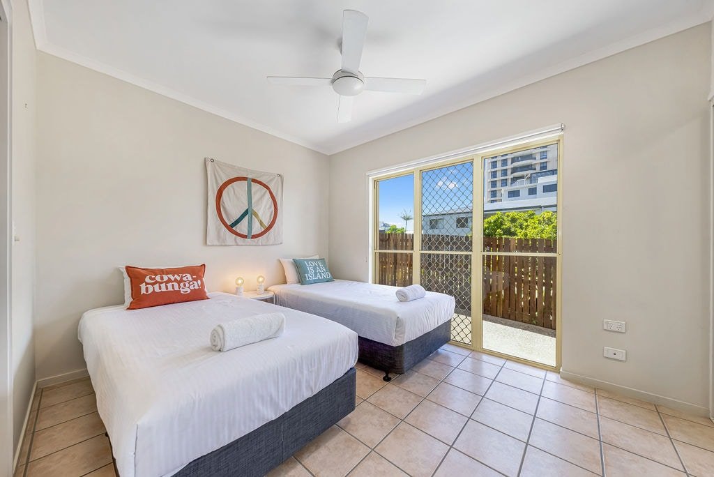 Iconic Beach Double Apartment gallery image 5