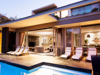 Luxury 4 bed Villa, 5-Star, Camps Bay