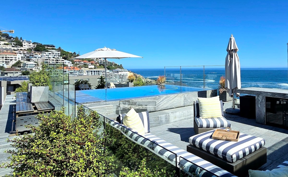 Penthouse Villa in Bantry Bay, Cape Town. gallery image 2