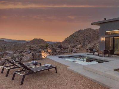 Luxury Pool Villa · 5 Min to JT Park · Skyfall