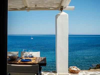 #HH03 Seafront villa overlooking Chrysopigi