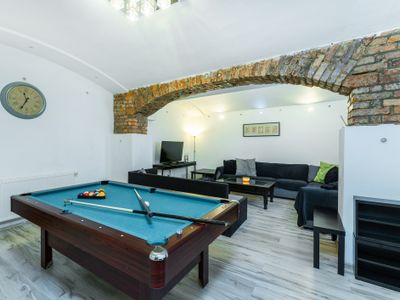 Prague apt for groups | billiard-foosball-fumoir