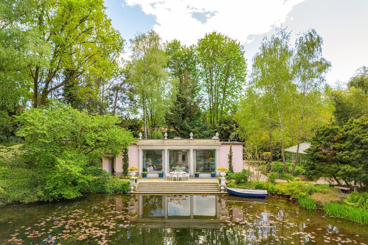 La Foleia e il suo lago privato