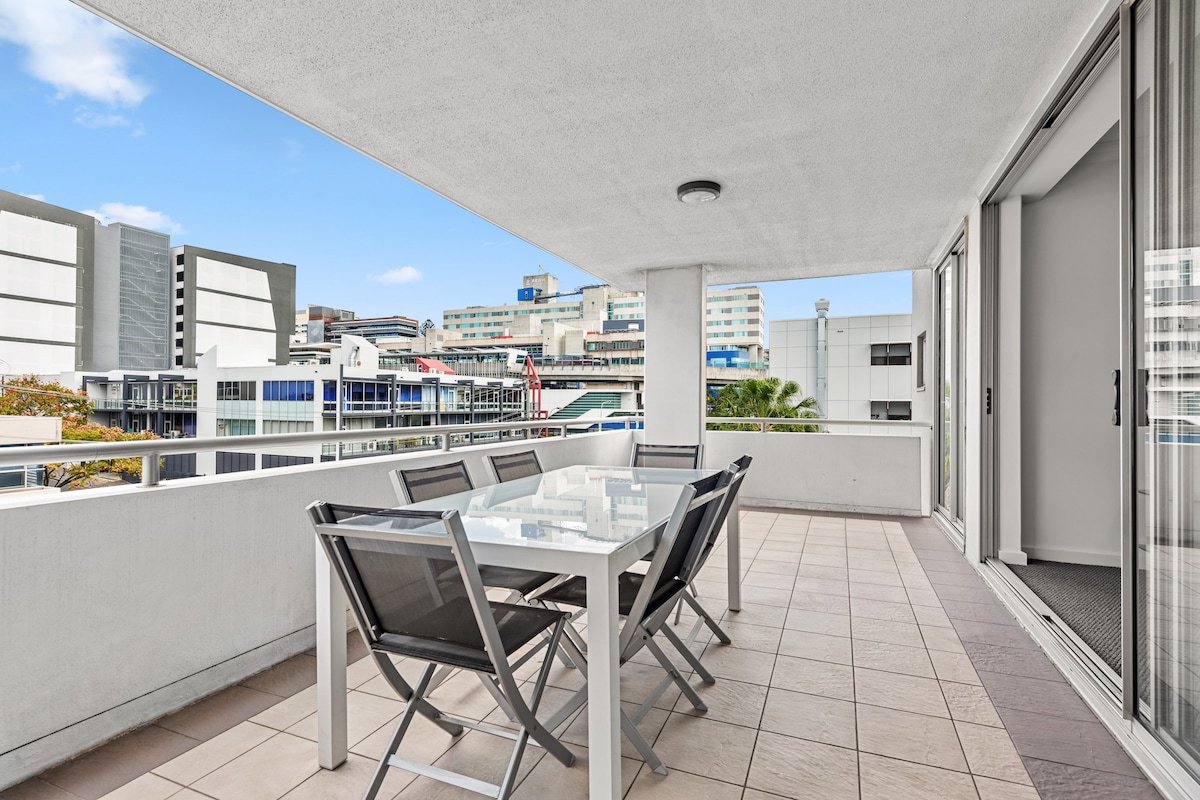 Prime Position! 3Bed/2Bath/1Car ~ 10mins to CBD gallery image 3