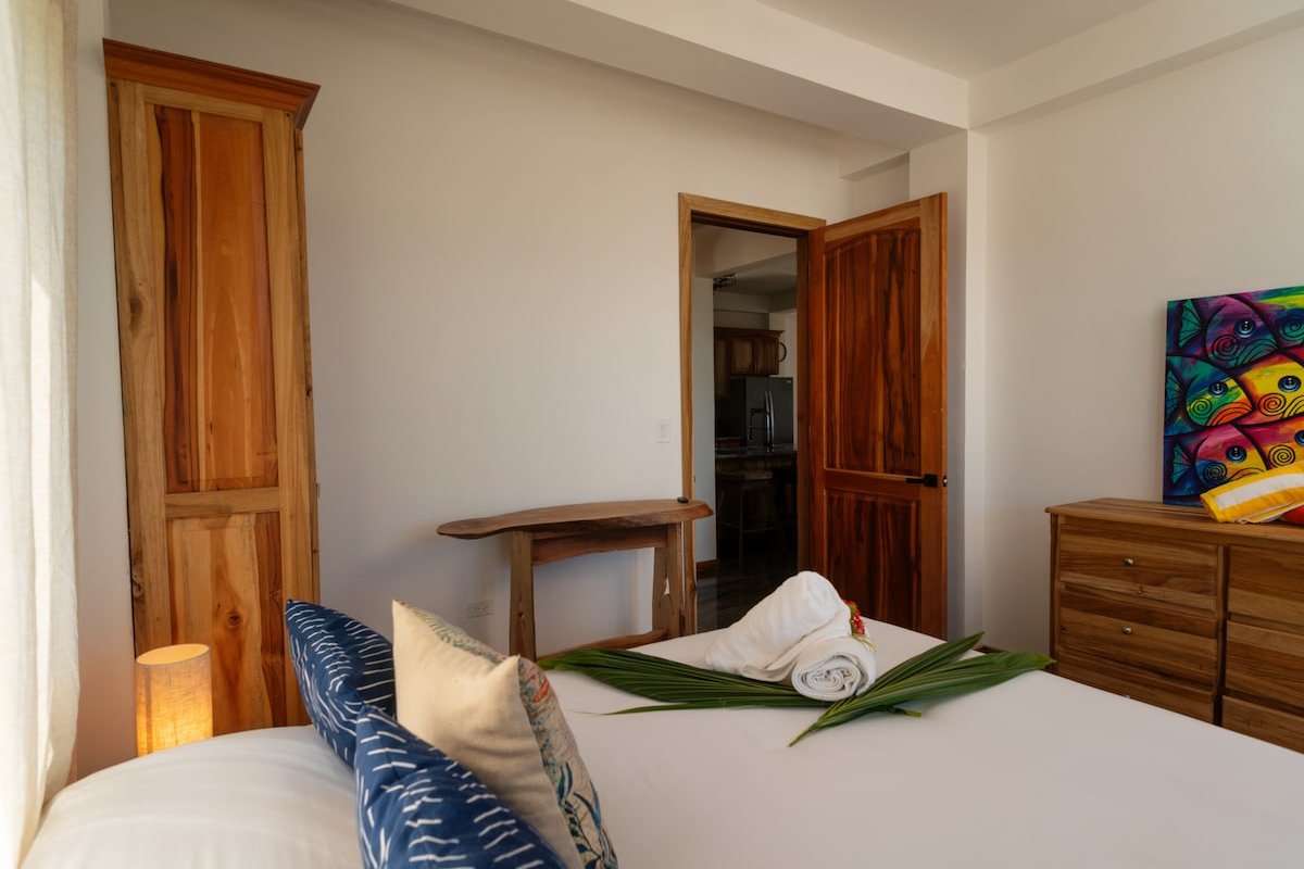 3BD 2BA Middle Unit Villa Sandy Feet Beach Resort gallery image 4