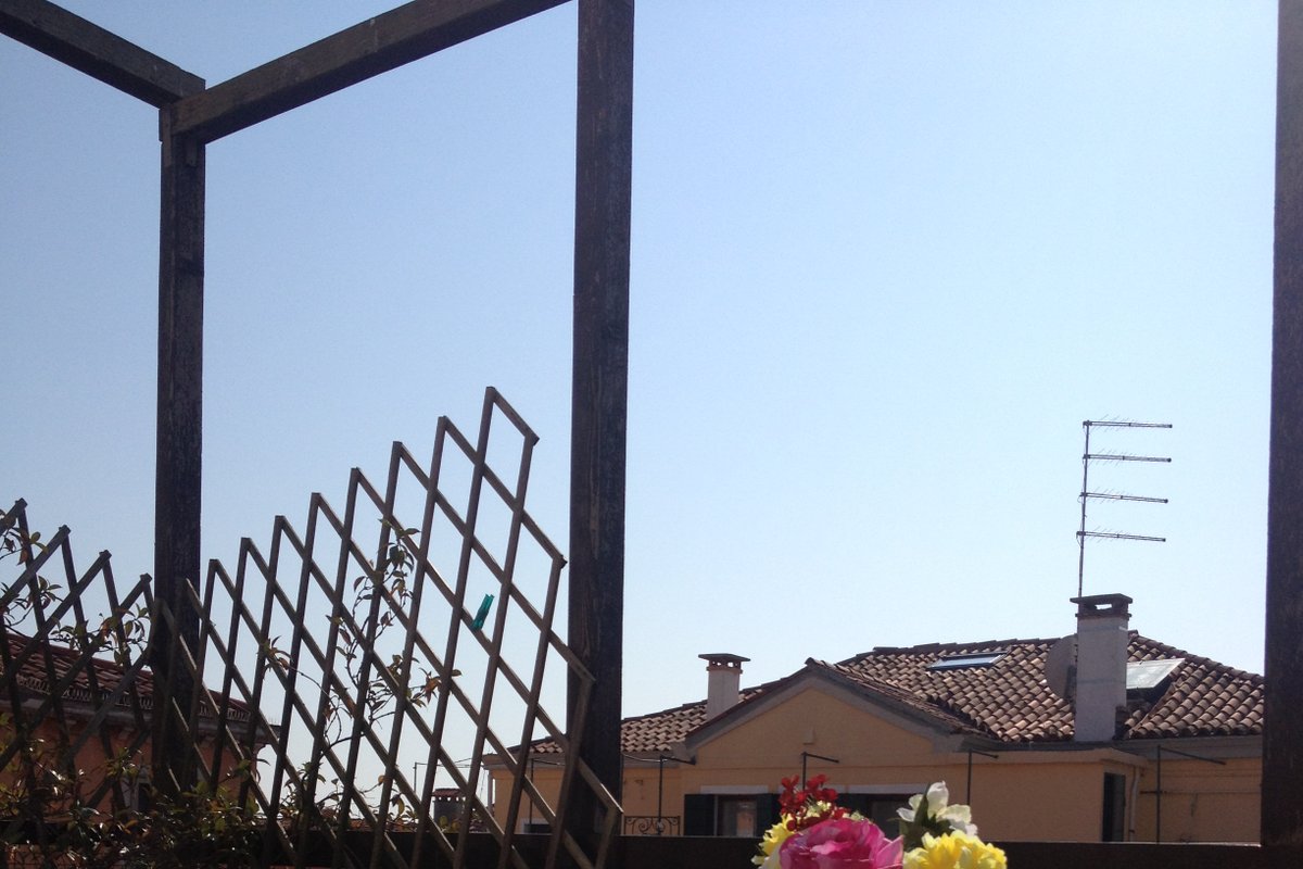 TINTORETTO 1 CON TERRAZZA IN LEGNO SOPRA IL TETTO