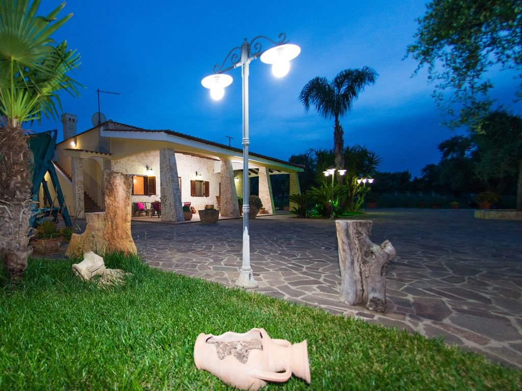 Villa con piscina gallery image 5