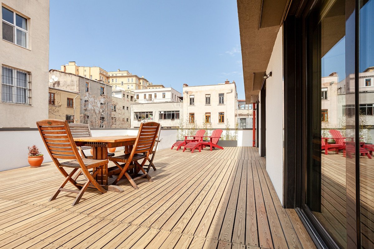 Duplex Two Bedroom with Terrace in Galata (A22) gallery image 2
