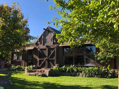 Barn&Bridge – Converted barn stay with hot tub