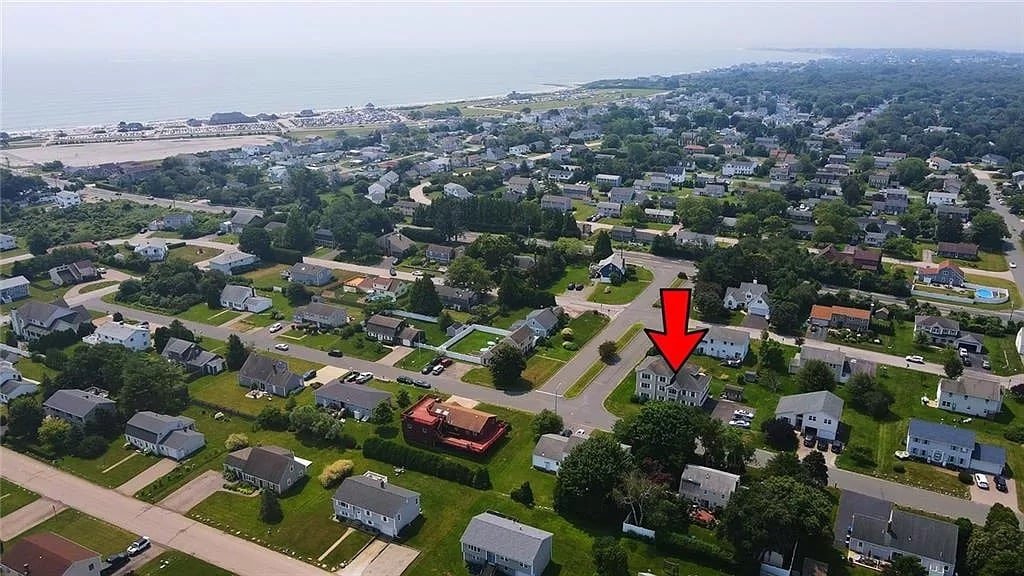 Celebrate the Holidays in Narragansett gallery image 3