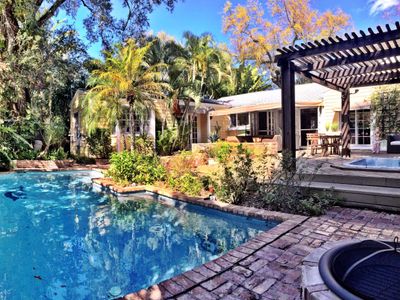 Come To Paradise, Walk 2 Shops, Restaurants, Beach