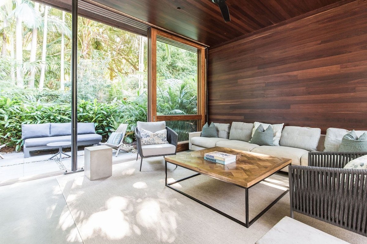 The Rainforest House, Pool, Tennis, Fireplace gallery image 3