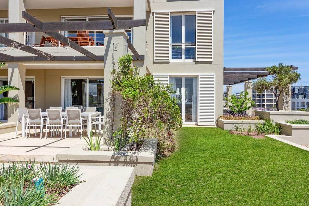 Photo 2 of Carradale 304 accommodation in V&A Waterfront, Cape Town with 3 bedrooms and 3 bathrooms