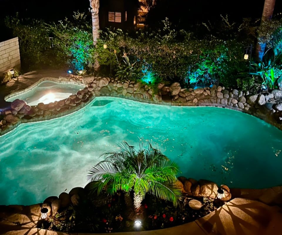 Newly remodeled home w pool/spa gallery image 5