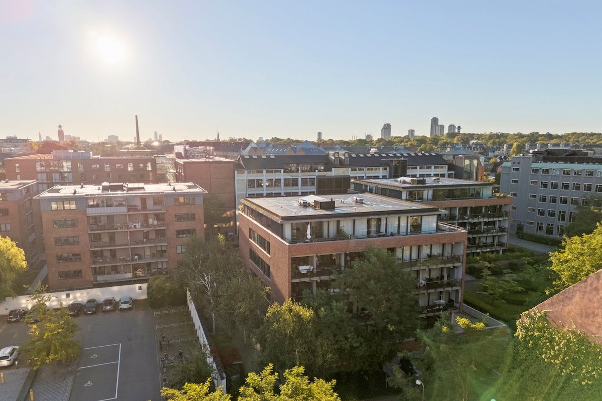 Lux 105 m², balcony, FREE priv. parking, EVcharger gallery image 5