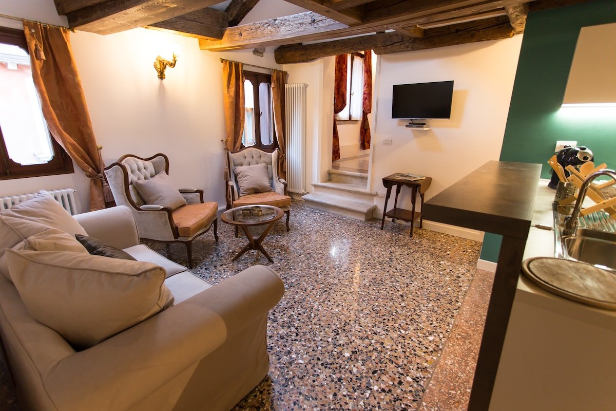 Ca’ Nal – SANDOLO – S.Mark – Rialto gallery image 4