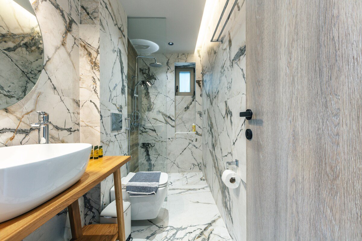 Isla Villas & Suites (Venus Villa) gallery image 4