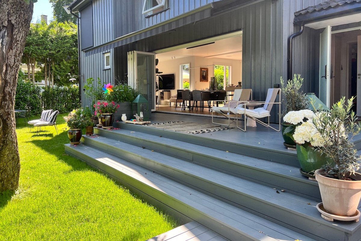 Villa at Bygdøy , steps from The Beach gallery image 3